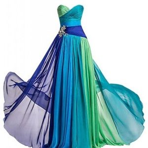 Meet your Posher, Miss Chris